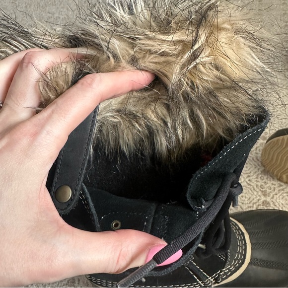 Sorel Joan Of Arctic Women’s Black Suede Winter Boots - Picture 5 of 9
